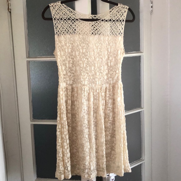 Vintage Havana Dresses & Skirts - Cream Lace Vintage Havana Dress